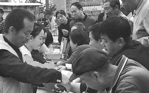 ������:�����������С���