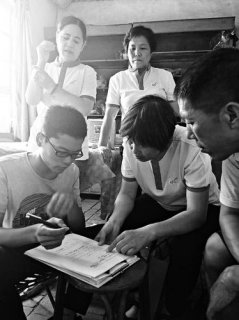 ���ݰ��� ���ǰ�ɽ��ˮ��ͼ�ر�