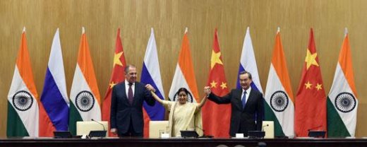 �ж�ӡ�ⳤ���� �͹������ε������γ�ʮ��ͬ��