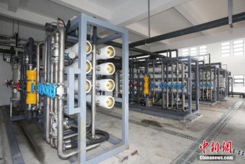 �й�����100�����Һ����ƽ���ˮ��������