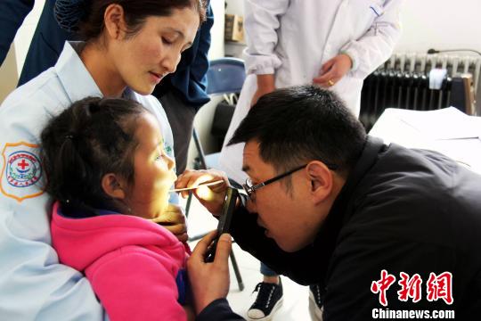 ͼΪ�ຣʡҽ����ԱΪ��������顣(����ͼ) ��� ��