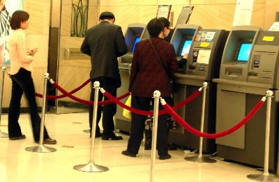 无卡时代存取款的N种姿势:刷脸、扫码、手机Pay