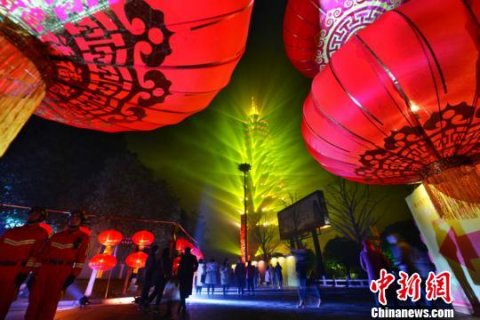 ������������ײ��108�ǡ������ӡ�ӭ��