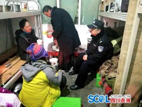 又有驴友穿越四姑娘山被困 警方花5小时全力营救