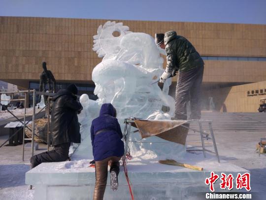 1��һ�磬������ܼҾͶ�������ʮ�����϶ȵĵ��¿�ʼ������������ ��