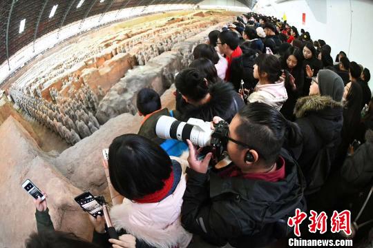 �ι۱���ٸ���ο͡�������ʡ����� ��