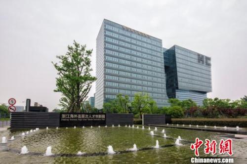 ����ͼ������δ���Ƽ��Ǻ���߲���˲Ŵ���԰�⾰�������� ��ͼ��